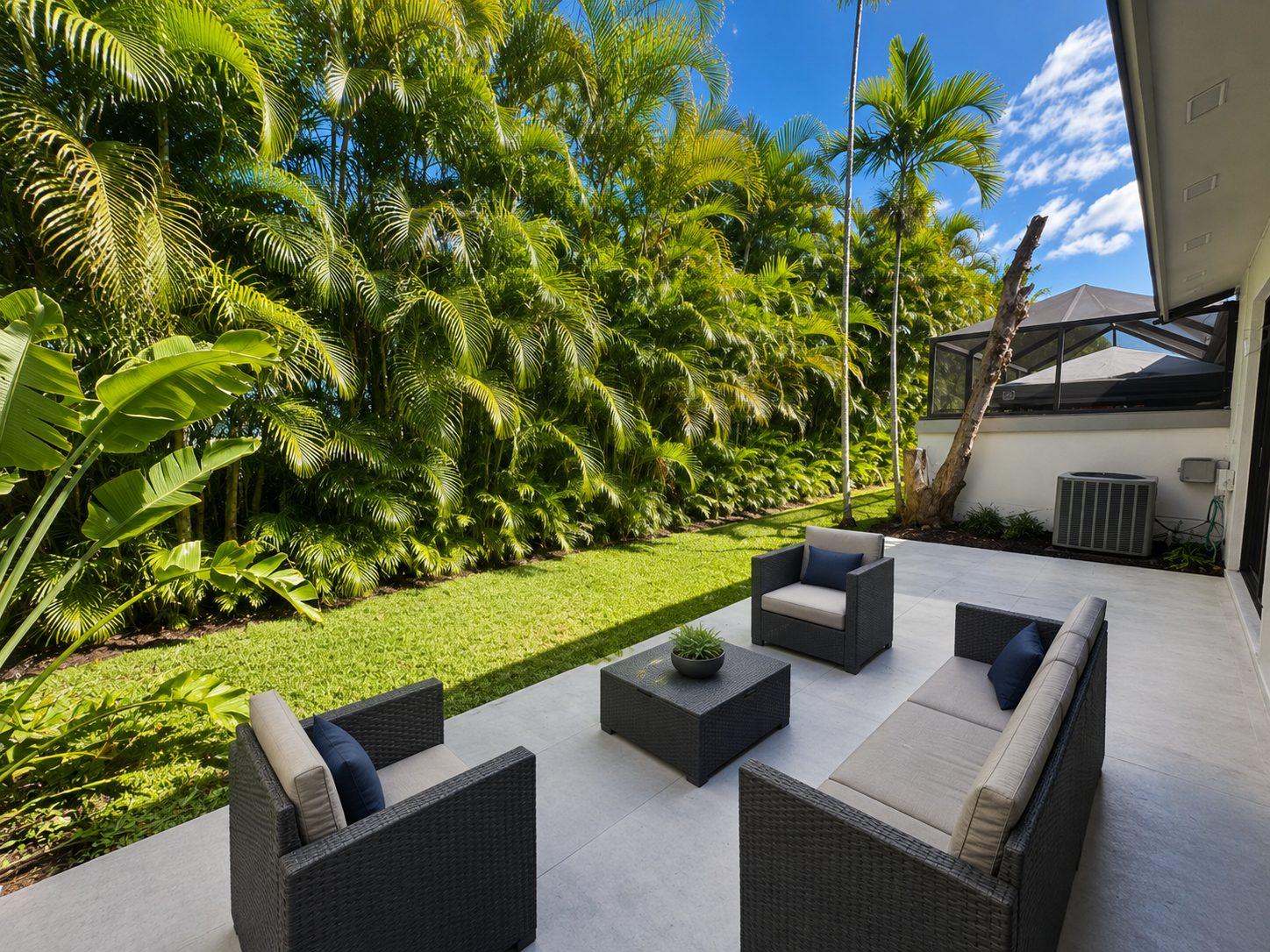 Occupied home in Doral, restyled by HAUS by WOW